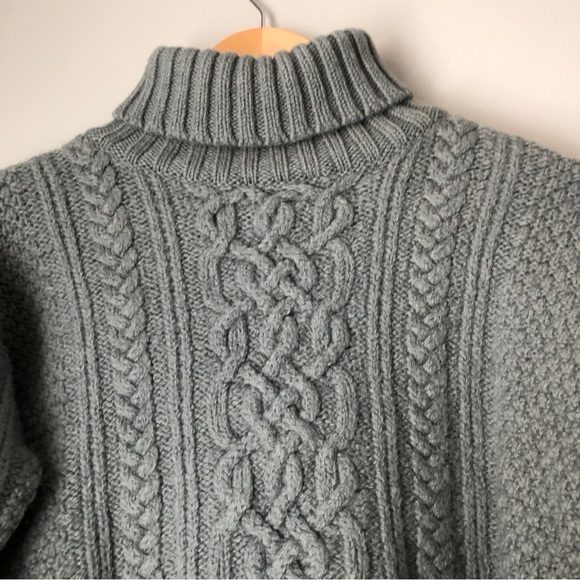 Gray 100% Wool Crop Sweater - Picture 2 of 4